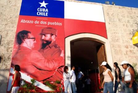 The relationship between Chile and Cuba was particularly intense during the government of Salvador Allende (1970-1973). Photo taken at Cuba International Book Fair 2009.