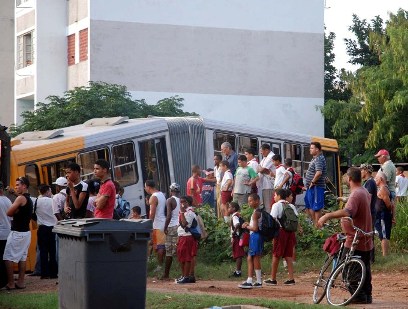 Havana Metrobus.  Photo: Caridad