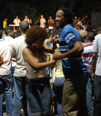  Dancing in Old Havana