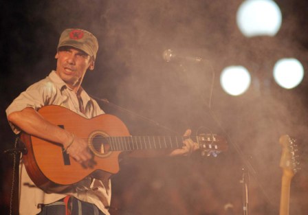 Manu Chao in concert dedicated to “Che” in Havana on Oct. 9, 2009