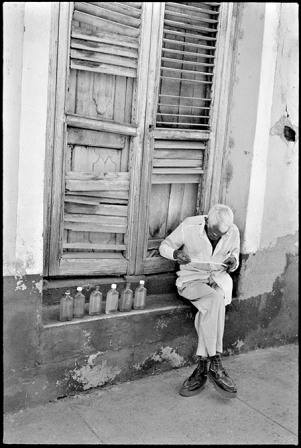 Reader, Trinidad.  Photo: Paul Harris
