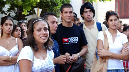 Cuban university students.  Photo: Caridad