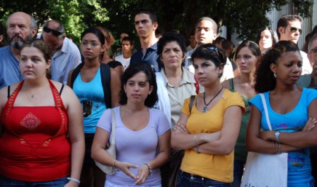 Cuban University Students and Professors.  Photo: Caridad
