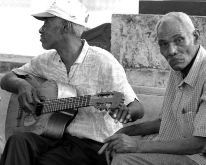 Music on the Prado promenade in Havana.  Photo: Caridad