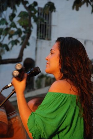 Mariela Ramos, back up singer of Asi Somos