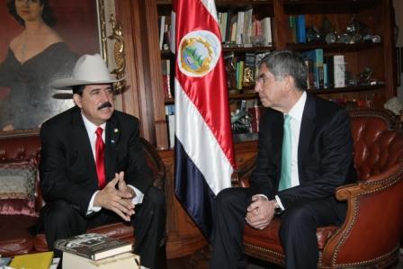 Honduran President Manuel Zelaya, left, and Oscar Arias, President of Costa Rica, photo: Presidency of Costa Rica 