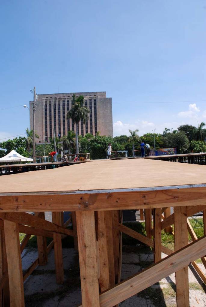 The bandstand is being readied in Havana's Plaza of the Revolution.  Photo: Caridad