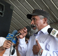Resistance leader Juan Barahona.  Photo: Girogio Trucchi, rel-UITA