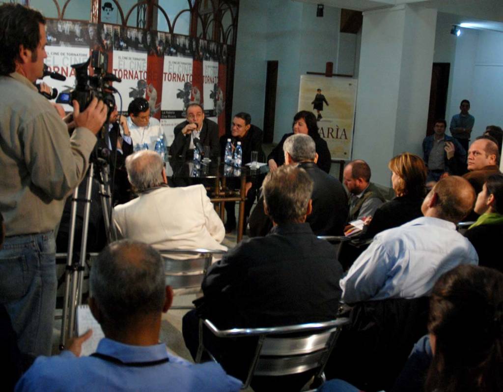 Giuseppe Tornatore at a Havana press conference.