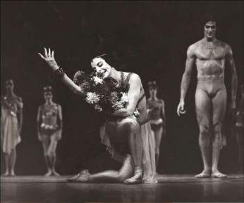 Alicia Alonso with the great dancer Jorge Esquivel