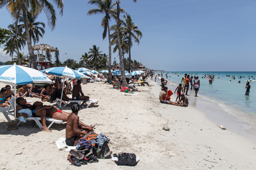 Guanabo beach.  Photo: Juan Suarez