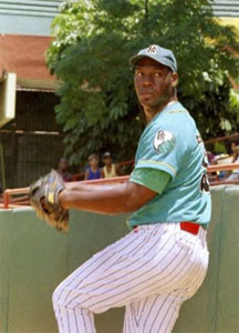 Jose Ariel Contreras when he pitched for Pinar del Rio in the Cuban league.