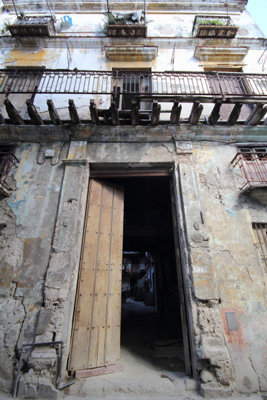 Aguiar St. in Old Havana.  Photo:  Juan Suarez.