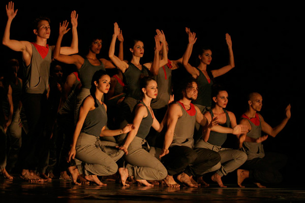 Danza Contemporanea in the celebration of the EGREM label.