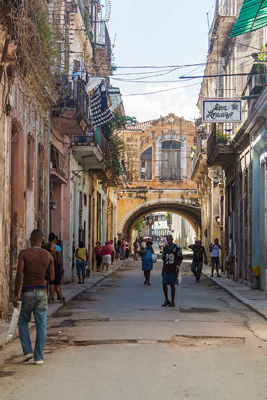 Calle Acosta, Havana.  Foto: Juan Suárez