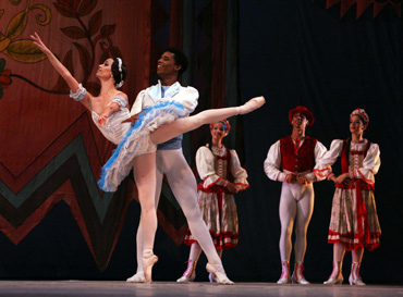 From an earlier performance of La magia de la danza (The magic of dance). Photo: balletcuba.cult.cu
