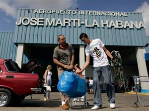 Miami passenger arrivals to the Jose Martí International Airport of Havana.