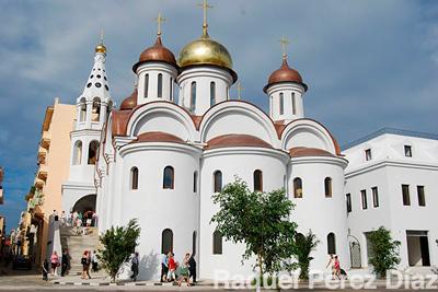 Despite their falling out in the 1990s, relations between Cuba and Russia were re-established gradually, and to such an extent that an Orthodox Russian Church was built in Havana.