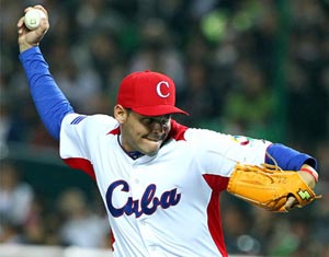Diosdany Castillo wearing Cuba’s team jersey at the 3rd Classic World Baseball, 2013.