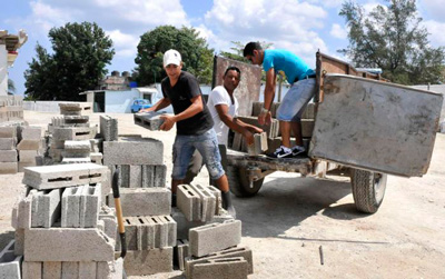 Cement blocks.  Photo: granma.cu