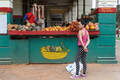 Fruit and vegetable market.  Photo: Juan Suarez