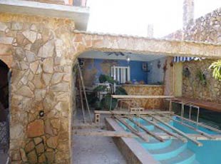 Illegal swimming pool at a home in Artemisa.