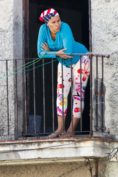 Havana woman wearing the US flag.  Photo: Juan Suarez