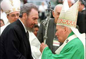 Fidel Castro and JuanPablo II back in 1998 in Havana.  Photo: lajiribilla.co.cu