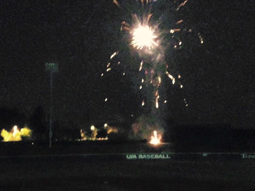 Fireworks after the USA defeated Cuba 2-0.  Photo: baseballdecuba.com