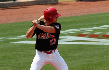 El joven Tyler O’Neill, con cuadrangular de tres carreras en la 6ta entrada, mantuvo el invicto de Canadá en el torneo beisbolero de los XVII Juegos Panamericanos. (Foto Baseball Canada) - See more at: http://havanatimes.org/sp/?p=107703#sthash.u6iMJtsT.dpuf