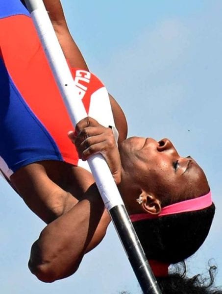 Pole vaulter Yarisley Silva is one of Cuba's top athletes with the possibility of a gold medal. Foto: cubadebate.cu -