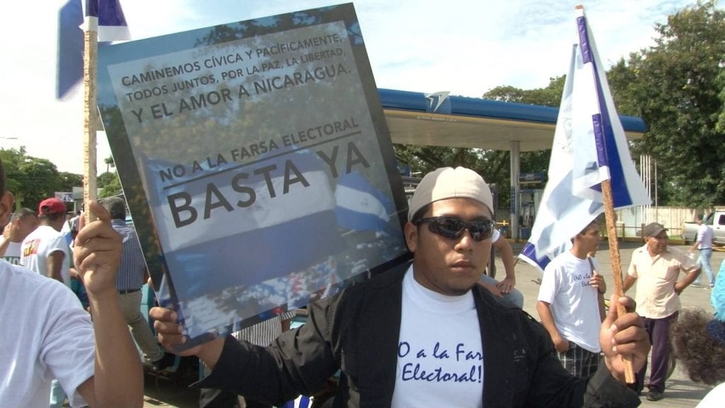 Protestor against election farce in Masaya. Photo: Ricardo Salgado/confidencial