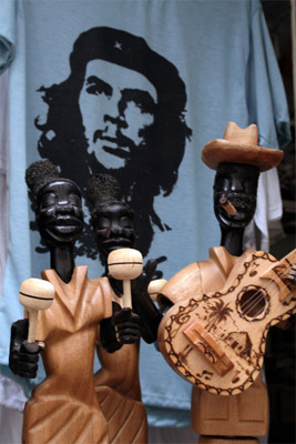 The History of the Che Guevara Sculpture That's Sending Everyone