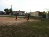 ninos-jugando-futball