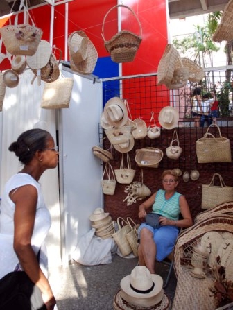 Arte en la Rampa continues in Havana through August 30th.