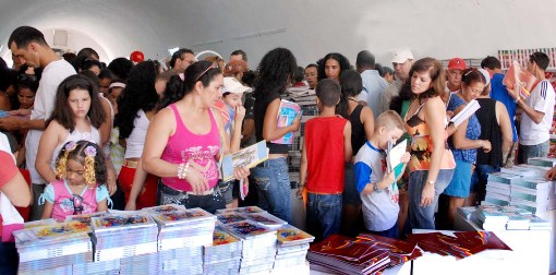 Cuba’s International Book Fair 2009 (photo by Caridad)