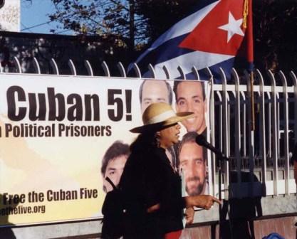SF - street meeting in the Mission District calling for the freedom of the Cuban 5