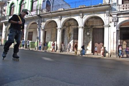 Reina St. in Central Havana.  Photo: Caridad