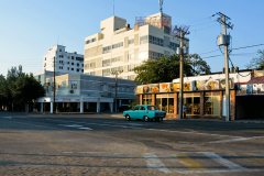 Esquina-de-Zapata-y-12-Vedado-yailin-alfaro