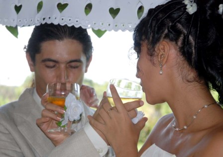 Renier and Yordanka getting married.  Photo: Caridad
