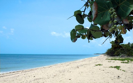 There wasn’t a soul left on the beach. Photo: Caridad