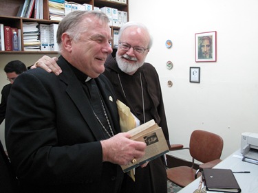 Bishop Thomas Wenski of Orlando, Florida (left) and Cardinal Sean O’Malley of the Catholic Church in Boston (right), photo: cardinalseansblog.org