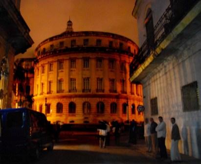 Havana, Cuba's Capitolio Building - Photo: Caridad