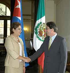 The Mexican and Cuban Foreign Ministers meet in Havana.  Photo: PL