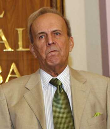 Ricardo Alarcon said that “radical and profound immigration reform” is on the horizon for Cuba.