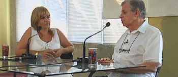 Journalist Magda Resik with Mario Coyula at Pabellón Cuba. Foto: oncubamagazine.com