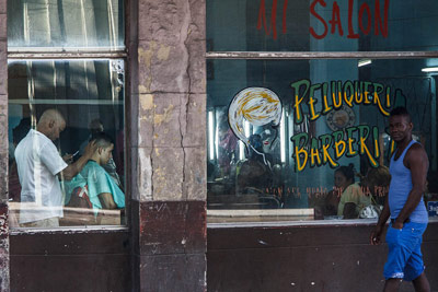 Havana barbershop. Photo: Juan Suarez