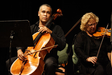 Borenstein's piece being played in Havana.