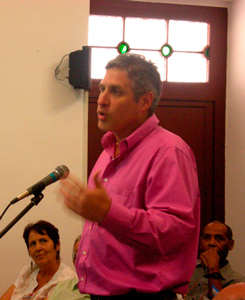 Arturo Lopez Levy