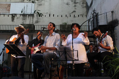 The band accompanied by Cuban musicians.